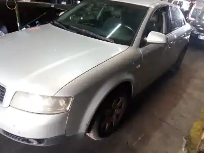 Veicolo di demolizione audi a4 berlina (8e) 1.9 tdi (96kw) dell'anno 2001 alimentato awx