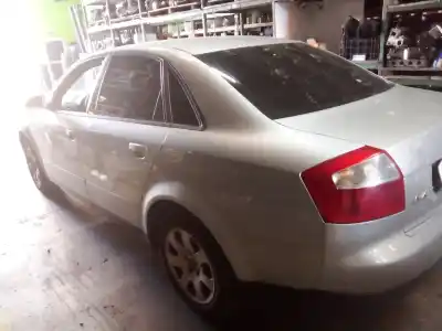 Veicolo di demolizione audi a4 berlina (8e) 1.9 tdi (96kw) dell'anno 2001 alimentato awx