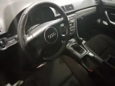 Veículo de Sucata audi a4 berlina (8e) 1.9 tdi (96kw) do ano 2003 alimentado avf