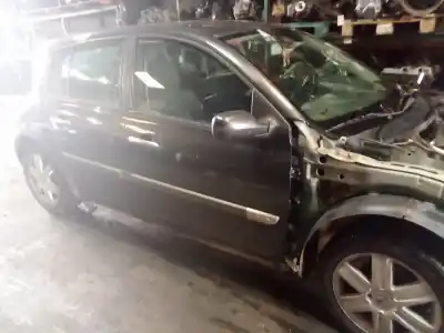 Здавання транспортного засобу renault megane ii berlina 5p 1.6 16v 113 cv / 83 kw року 2004 потужний k4m760
