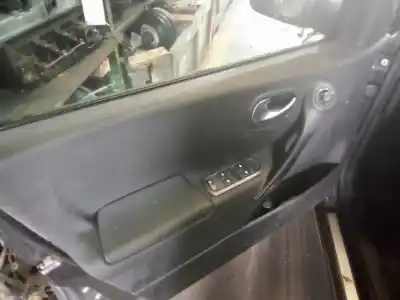Здавання транспортного засобу renault megane ii berlina 5p 1.6 16v 113 cv / 83 kw року 2004 потужний k4m760