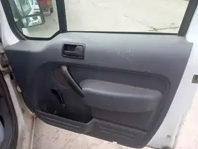 Здавання транспортного засобу ford tourneo connect (tc7) kombi corta року 2007 потужний r2pa Здавання транспортного засобу ford tourneo connect (tc7) kombi corta року 2007 потужний r2pa