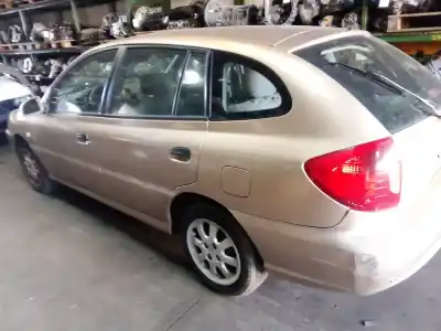 Vehicul casat kia rio ls berlina al anului 2004 alimentat a3d