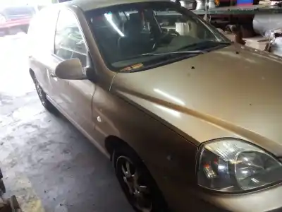 Vehicul casat kia rio ls berlina al anului 2004 alimentat a3d