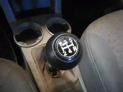 Vehicul casat kia rio ls berlina al anului 2004 alimentat a3d