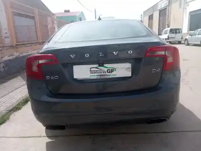 Veículo de Sucata volvo s60 lim. summum do ano 2014 alimentado d4204t5