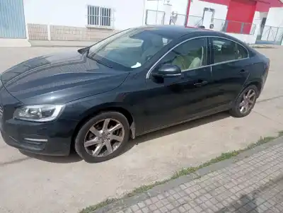 Veículo de Sucata volvo s60 lim. summum do ano 2014 alimentado d4204t5