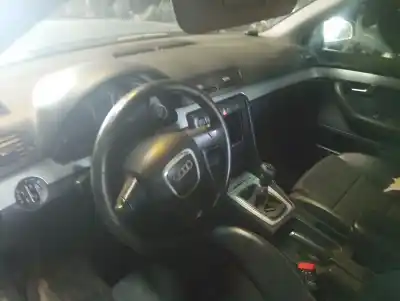 Veículo de Sucata audi a4 berlina (8e) 1.9 tdi (96kw) do ano 2002 alimentado avf