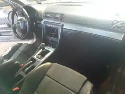 Veículo de Sucata audi a4 berlina (8e) 1.9 tdi (96kw) do ano 2002 alimentado avf