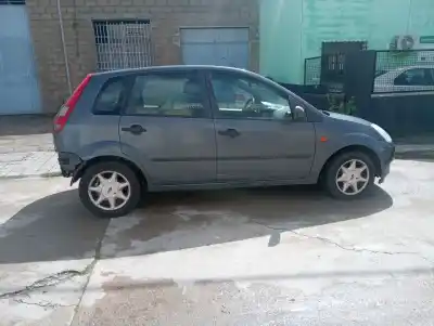 Veículo de Sucata ford fiesta (cbk) ambiente do ano 2003 alimentado f6ja