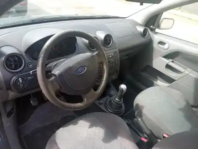 Veículo de Sucata ford fiesta (cbk) ambiente do ano 2003 alimentado f6ja