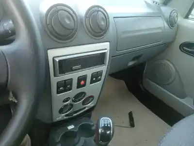 Veicolo di demolizione dacia logan ii ambiance dell'anno 2007 alimentato k7j710