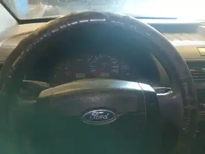 Здавання транспортного засобу ford tourneo connect (tc7) kombi corta року 2004 потужний bhpa Здавання транспортного засобу ford tourneo connect (tc7) kombi corta року 2004 потужний bhpa