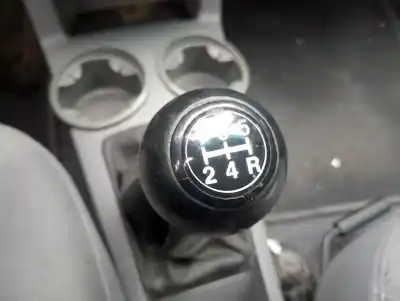 Scrapping Vehicle kia rio rs berlina of the year 2003 powered a3d