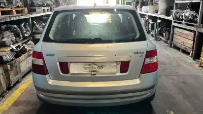 Veículo de Sucata fiat stilo (192_) 1.6 16v (192_xb1a) do ano 2002 alimentado 182b6000