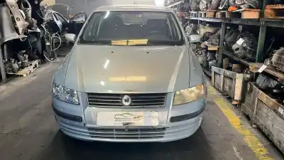 Veículo de Sucata FIAT STILO (192_) 1.6 16V (192_XB1A) do ano 2002 alimentado 182B6000