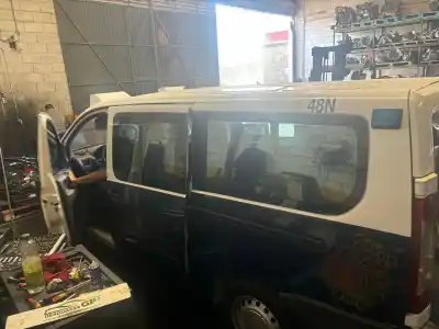 Veículo de Sucata peugeot expert tepee l1h1 premium do ano 2009 alimentado rhk