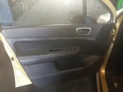 Scrapping Vehicle peugeot 307 break / sw (s1) break xs of the year 2003 powered rhy