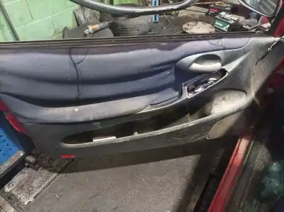 Veicolo di demolizione fiat stilo (192) 1.9 jtd cat dell'anno 2004 alimentato 192a1000