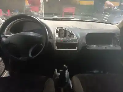 Veículo de Sucata citroen saxo 1.5 diesel do ano 2002 alimentado vjz