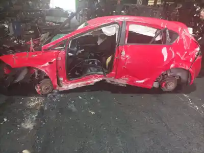 Veículo de Sucata seat leon (1p1) 1.9 tdi do ano 2006 alimentado bxe