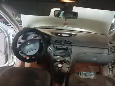 Здавання транспортного засобу renault laguna ii (bg0/1_) 1.9 dci (bg08, bg0g) року 2003 потужний f9q