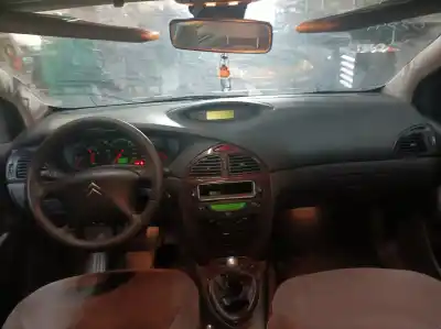 Veículo de Sucata citroen c5 i (dc_) 2.0 hdi (dcrhzb, dcrhze) do ano 2001 alimentado rhz