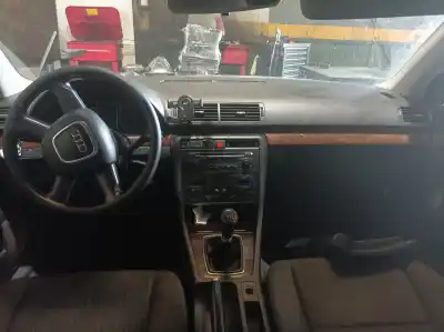 Scrapping Vehicle audi a4 b7 (8ec) 2.0 tdi 16v of the year 2005 powered blb