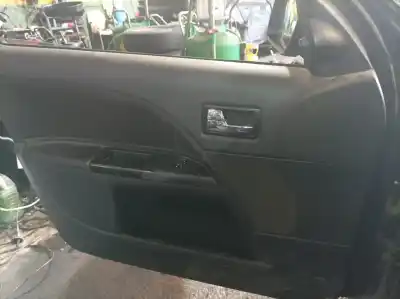 Veículo de Sucata ford mondeo iii sedán (b4y) 2.0 16v tddi / tdci do ano 2005 alimentado hjbb