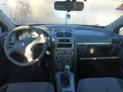 Véhicule à la ferraille peugeot                                            407 (6d_)                                                                                                                                                                                                                                                  2.0 hdi 135 (6drhrh, 6drhre, 6drhrg, 6drhrj)                                                                                                                                                                                                               de l'année 2006 alimenté rhr