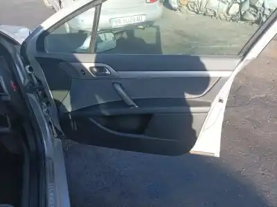 Véhicule à la ferraille peugeot                                            407 (6d_)                                                                                                                                                                                                                                                  2.0 hdi 135 (6drhrh, 6drhre, 6drhrg, 6drhrj)                                                                                                                                                                                                               de l'année 2006 alimenté rhr