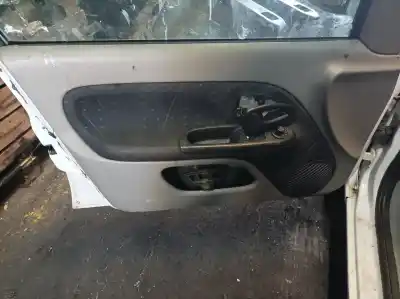 Scrapping Vehicle renault clio ii (bb_, cb_) 1.5 dci (b/cb3m) of the year 2001 powered k9k