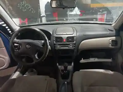 Veículo de Sucata nissan almera ii hatchback (n16) 2.2 di do ano 2002 alimentado yd22