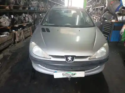 Здавання транспортного засобу PEUGEOT                                            206 HATCHBACK (2A/C)                                                                                                                                                                                                                                       1.4 i                                                                                                                                                                                                                                                      року 2001 потужний KFW