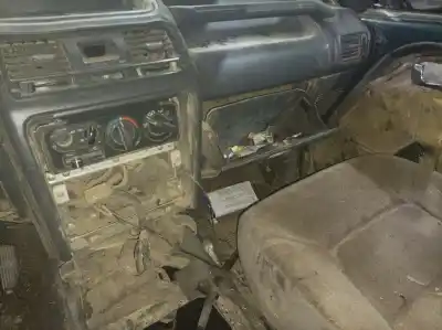 Здавання транспортного засобу mitsubishi montero   (v3_w, v2_w, v4_w) 2.5 td 4wd (v24c, v24w) року 1996 потужний 4d56-td