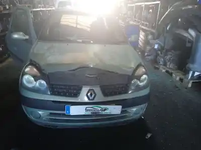 Verschrottungsfahrzeug RENAULT CLIO II (BB_, CB_) 1.2 (BB0A, BB0F, BB10, BB1K, BB28, BB2D, BB2H, CB0A,... des Jahres 2001 angetrieben D7F 710,D7F 720,D7F 722,D7F 726,D7F 744,D7F 746,D7