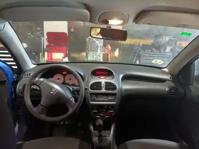 Veicolo di demolizione peugeot 206 fastback (2a/c) 1.4 i dell'anno 2004 alimentato kfw
