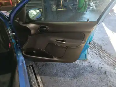 Veicolo di demolizione peugeot 206 fastback (2a/c) 1.4 i dell'anno 2004 alimentato kfw