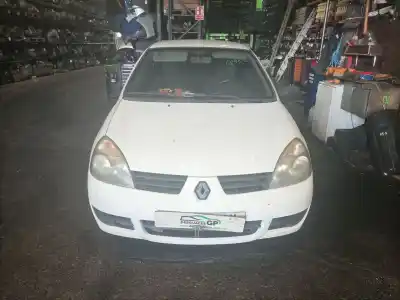 Veículo de Sucata renault clio ii (bb_, cb_) 1.5 dci (b/c2j) do ano 2007 alimentado k9k
