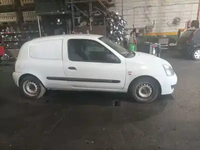 Veículo de Sucata renault clio ii (bb_, cb_) 1.5 dci (b/c2j) do ano 2007 alimentado k9k