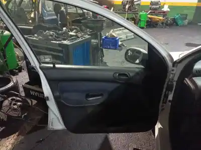 Здавання транспортного засобу peugeot 206 fastback (2a/c) 1.9 d року 1999 потужний wjz
