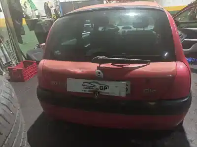 Veículo de Sucata renault clio ii (bb_, cb_) 1.2 (bb0a, bb0f, bb10, bb1k, bb28, bb2d, bb2h, cb0a,... do ano 1998 alimentado d7f