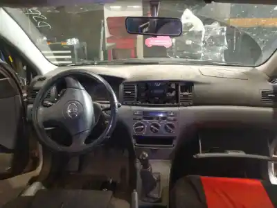 Veículo de Sucata toyota corolla (_e12_) 1.4 vvt-i (zze120_) do ano 2004 alimentado 4zz-fe