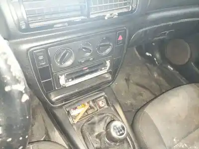 Veículo de Sucata volkswagen passat b5 (3b2) 1.9 tdi do ano 1998 alimentado ahu