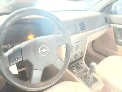 Здавання транспортного засобу opel vectra c (z02) 2.2 dti 16v (f69) року 2003 потужний y22dtr
