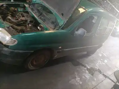 Veículo de Sucata peugeot partner (s1) combispace do ano 2000 alimentado lfx