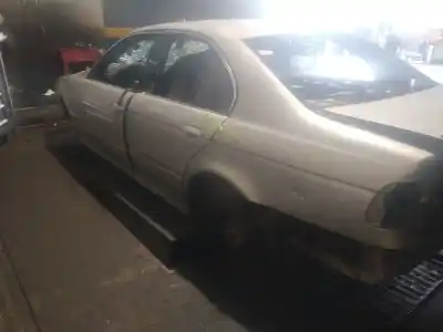 Scrapping Vehicle bmw 5 (e39) 525 tds of the year 1999 powered 256t1