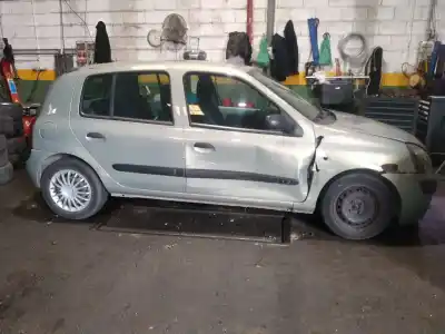 Veículo de Sucata renault clio ii (bb_, cb_) 1.2 (bb0a, bb0f, bb10, bb1k, bb28, bb2d, bb2h, cb0a,... do ano 2003 alimentado d7f