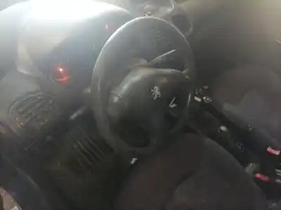 Здавання транспортного засобу peugeot 206 fastback (2a/c) 1.4 i року 2000 потужний kfx