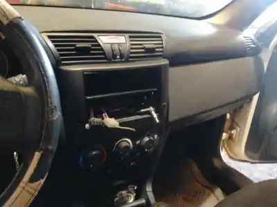 Veículo de Sucata fiat stilo (192_) 1.9 jtd (192_xe1a) do ano 2003 alimentado 192a1000